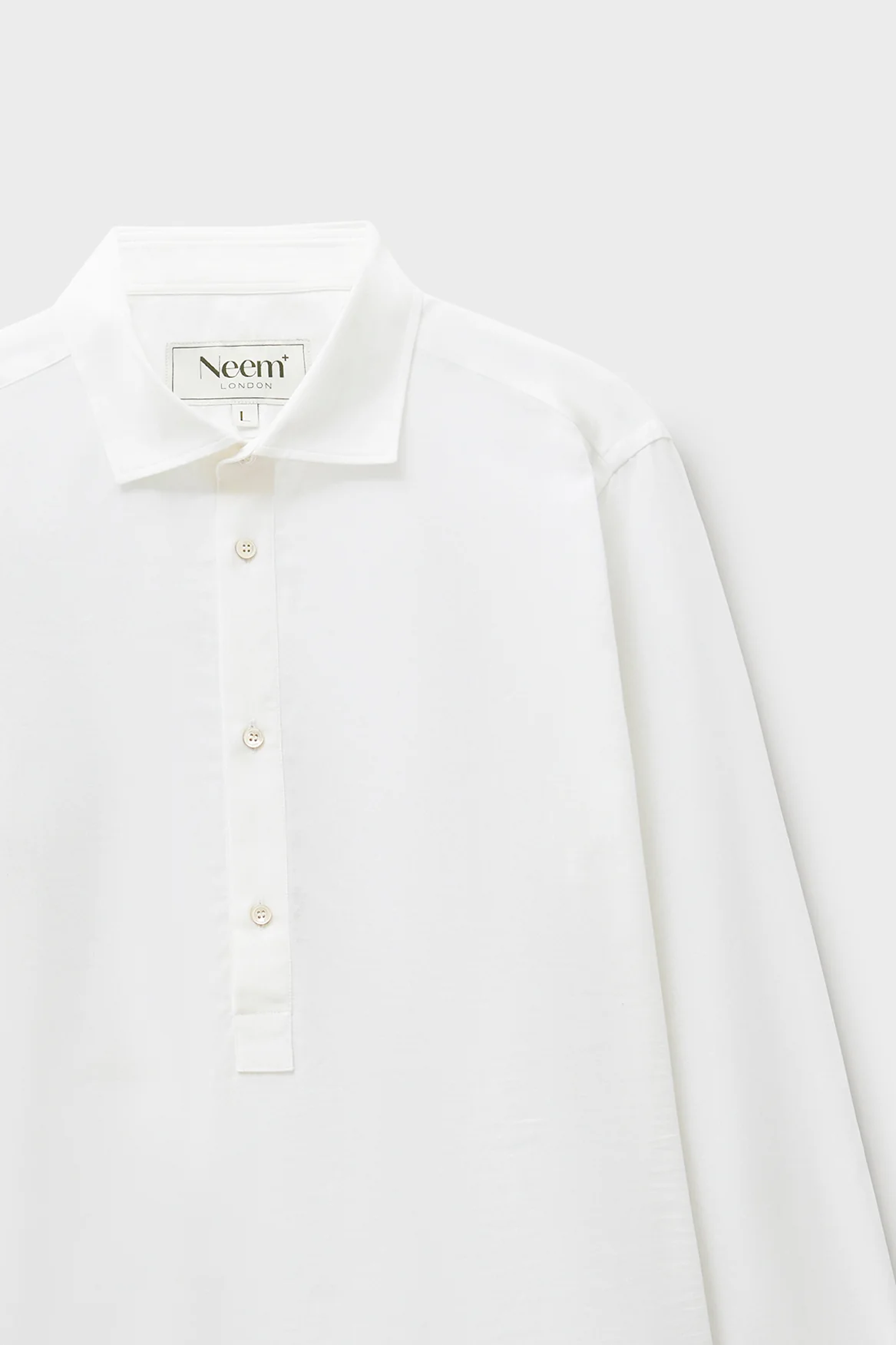 Recycled Italian White Cut Away Collar Popover Shirt - Image 3