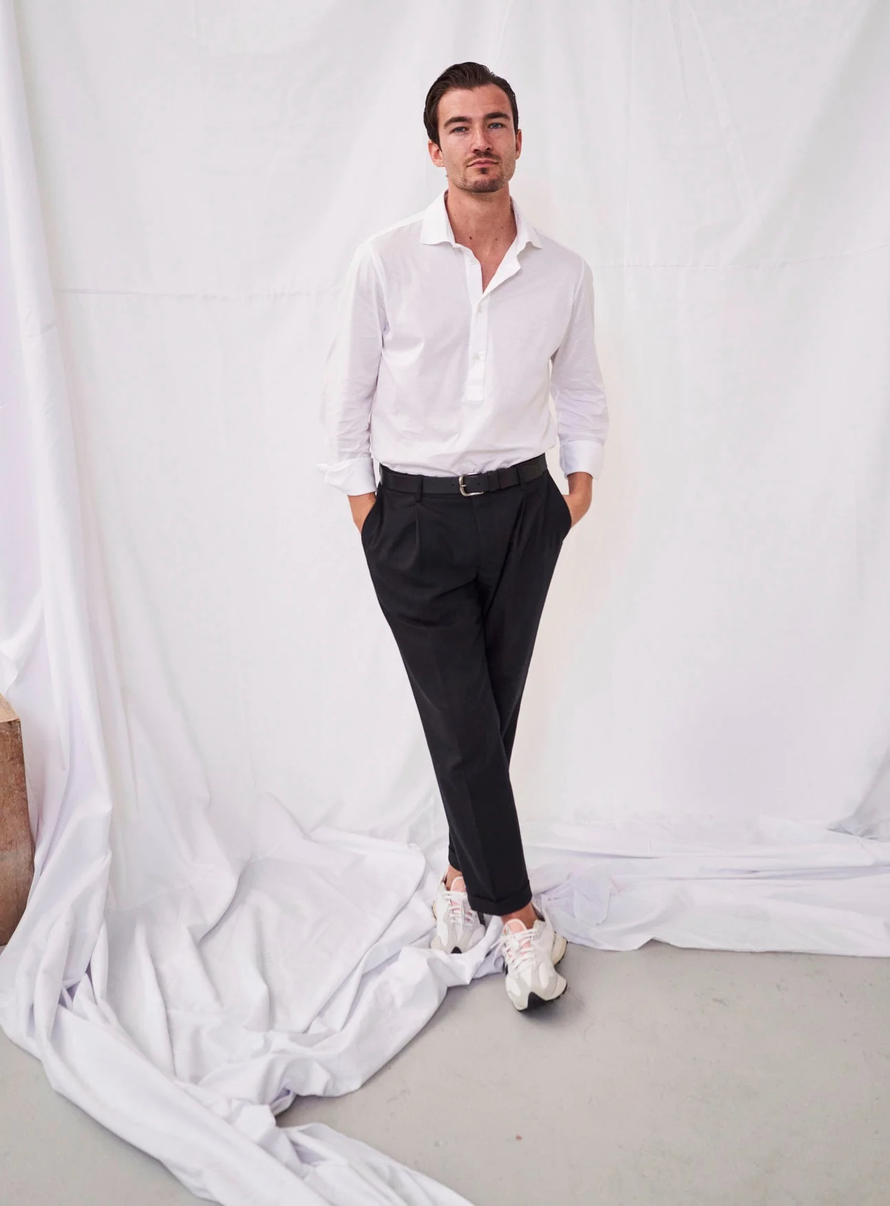 Recycled Italian White Cut Away Collar Popover Shirt - Image 9