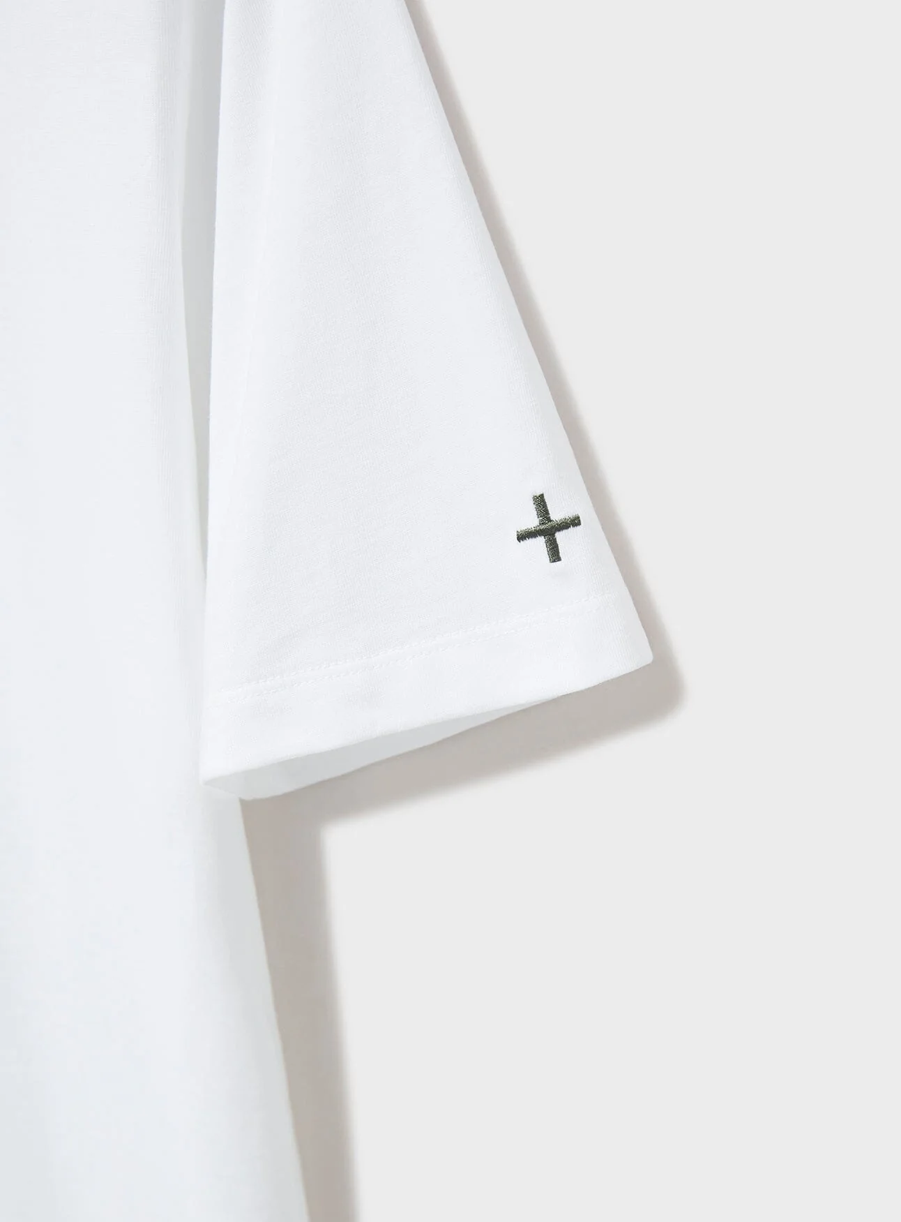 The Perfect White 100% Organic Cotton Classic T-Shirt - Image 5