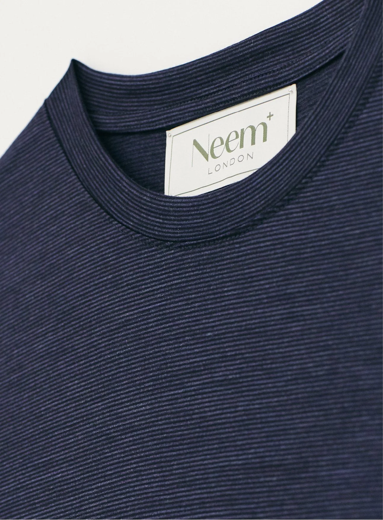 ZQ Merino Navy Stripe Super 120s T-Shirt - Image 3