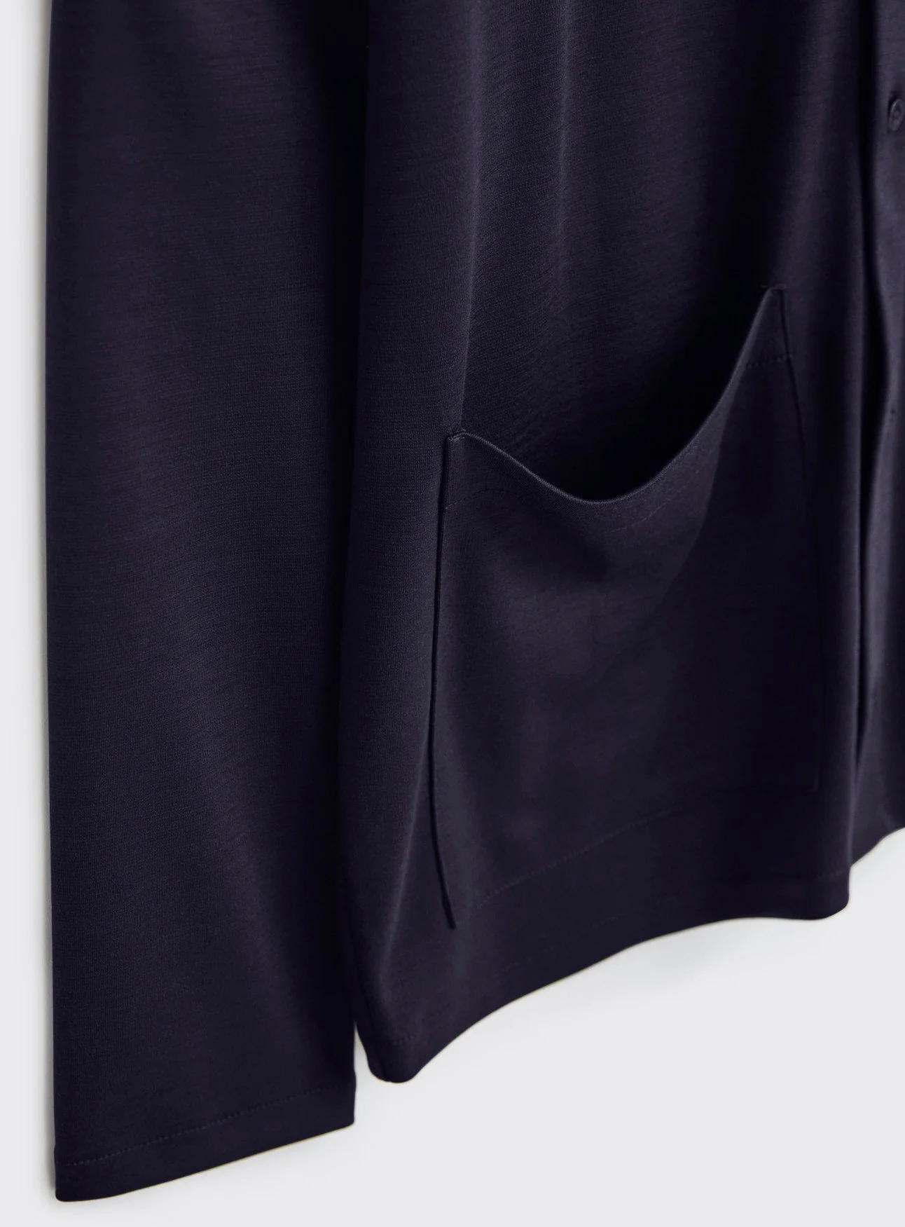 ZQ Merino 120s Neem Navy Jersey Cardigan - Image 4